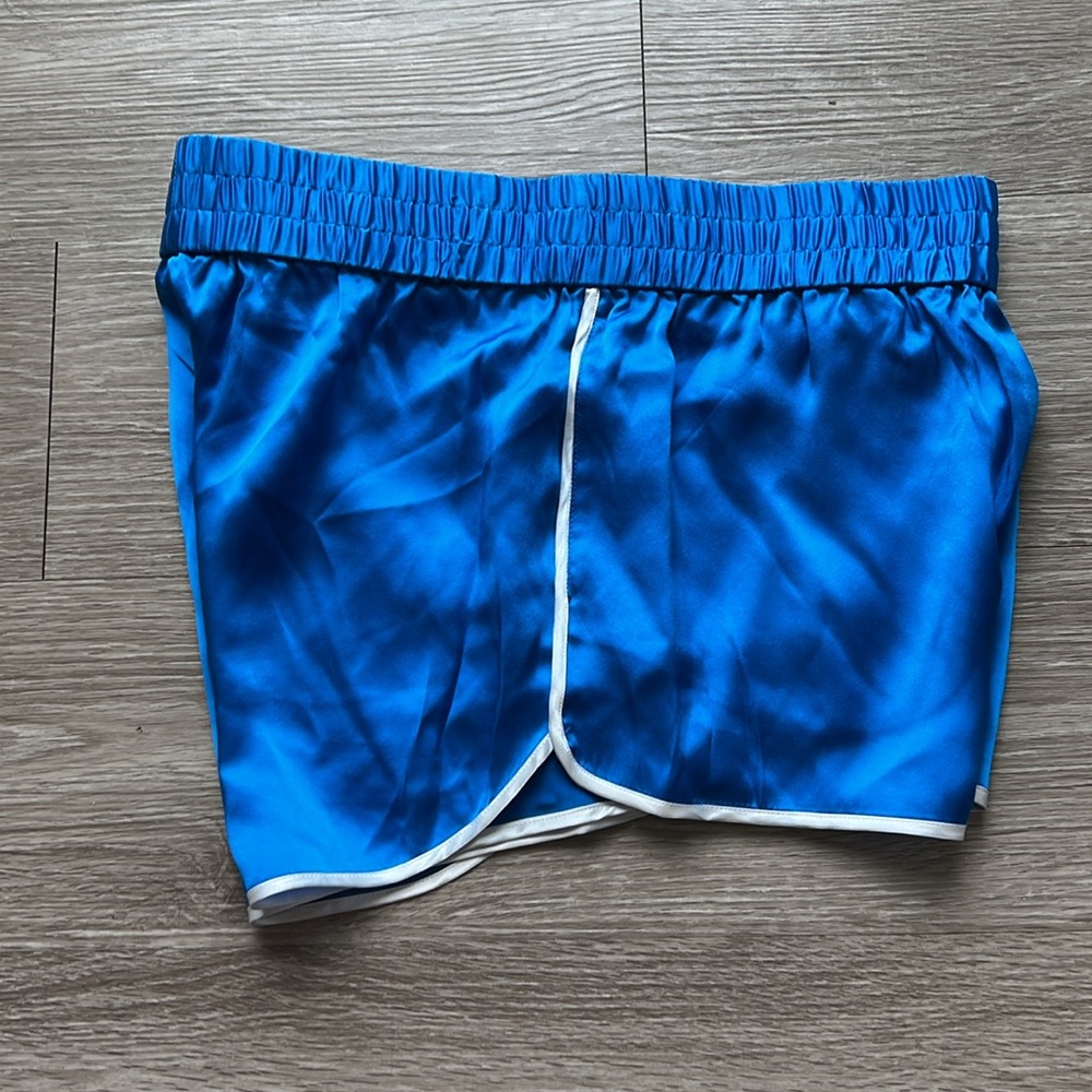 Alexis silk shorts - Picture 4 of 4